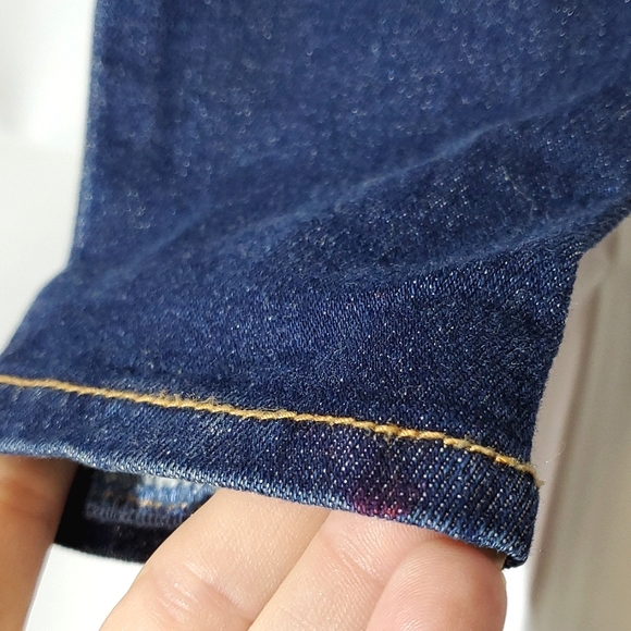 Old Navy Pull-On Skinny Jeans with Adjustable Waist, Size 3T (small Red Stains) - Picture 14 of 16